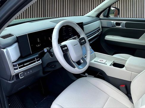 New 2026 Hyundai Santa Fe SE image 5