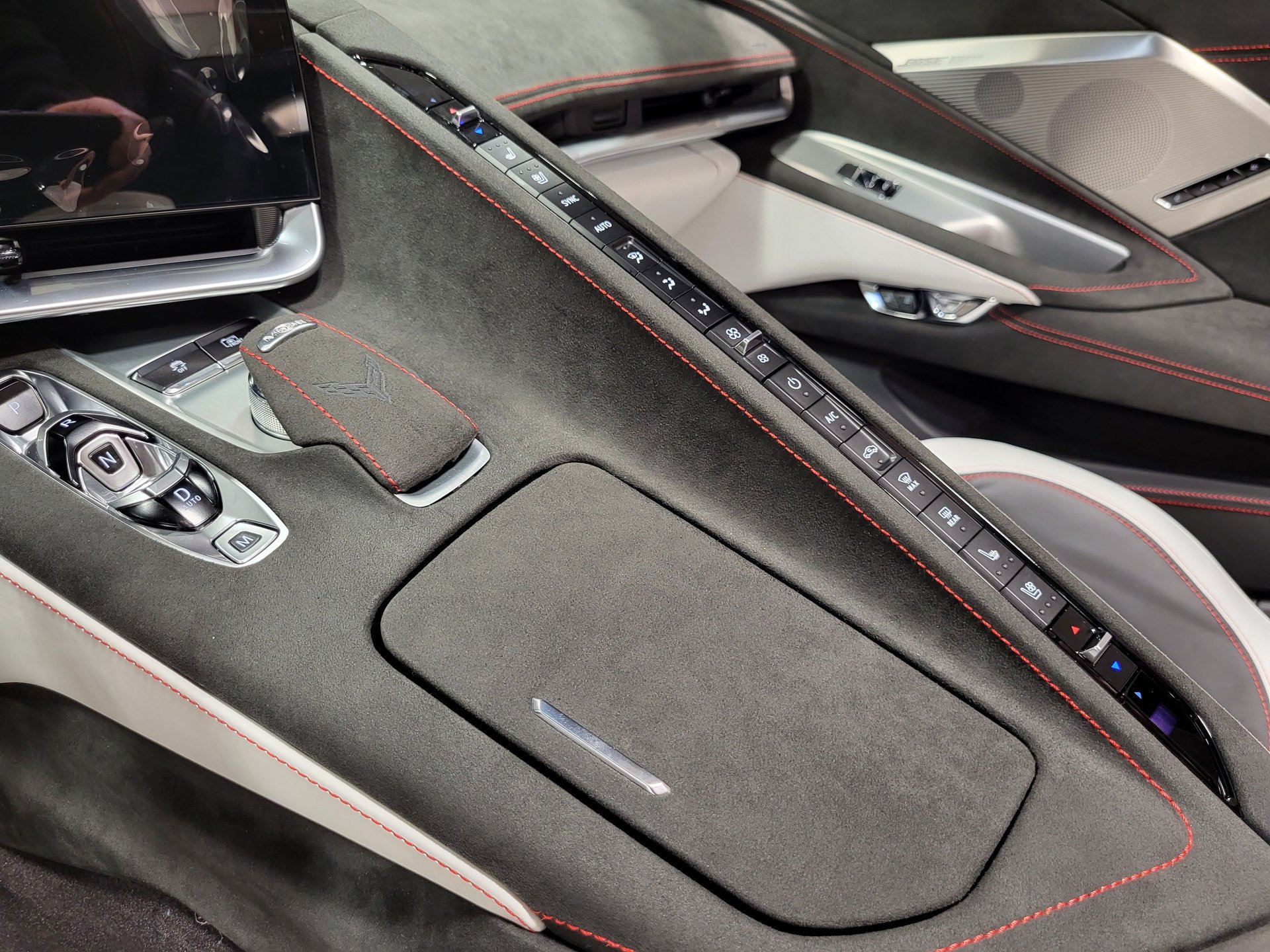 Used 2023 Chevrolet Corvette Stingray Premium Conv w/ Z51 Performance Package RWD image 16
