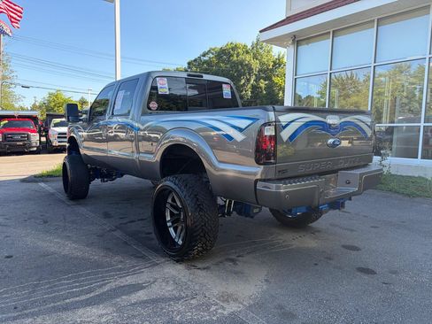 Used 2013 Ford F250 Lariat w/ Lariat Ultimate Pkg AWD/4WD image 9