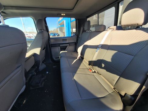 Used 2016 Ford F150 XLT w/ Equipment Group 302A Luxury image 9