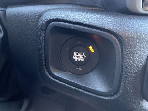 Used 2025 Jeep Gladiator Willys image 25