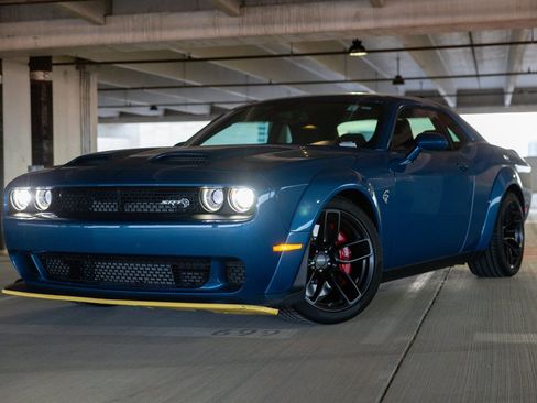 Used 2023 Dodge Challenger SRT Hellcat image 9