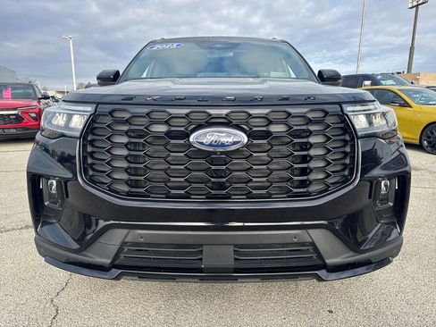 Used 2025 Ford Explorer ST-Line w/ Premium Package image 10