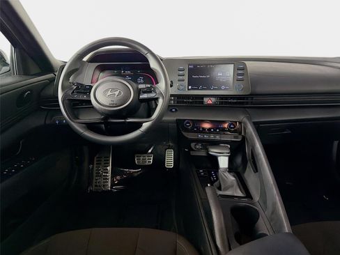 Certified 2026 Hyundai Elantra Sport FWD image 21