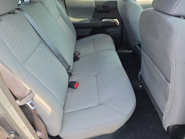 Used 2023 Toyota Tacoma SR5 w/ SR5 Appearance Package RWD image 17