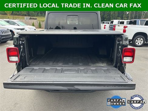 Used 2021 Jeep Gladiator Overland w/ Cold Weather Group image 5
