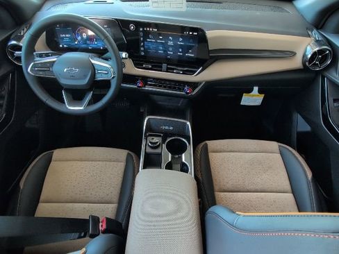 New 2026 Chevrolet Equinox ACTIV image 5