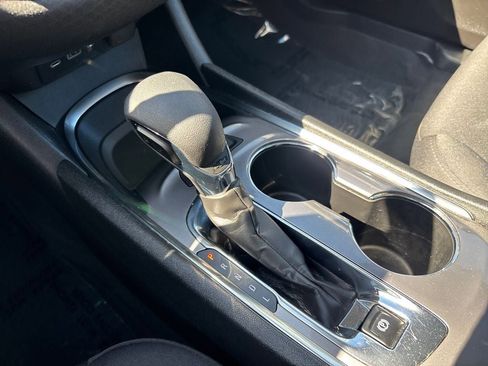 Used 2024 Chevrolet Malibu LT image 41