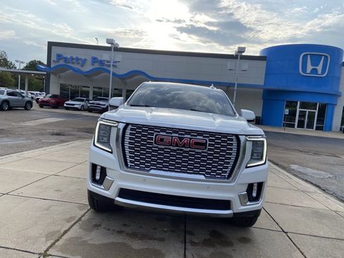 Used 2023 GMC Yukon Denali w/ Max Trailering Package RWD image 3