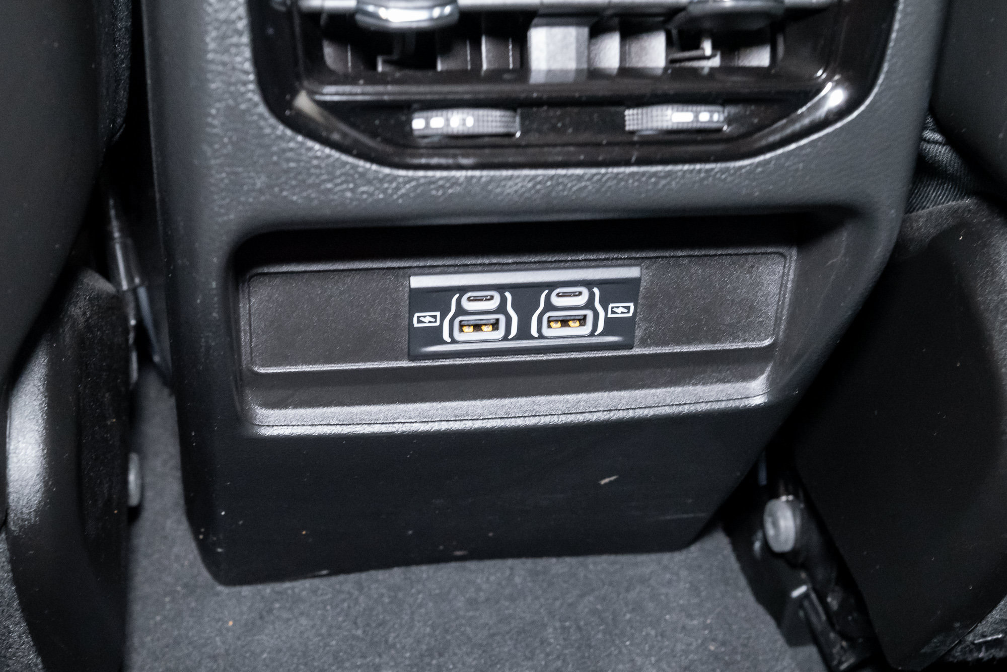 Used 2024 Jeep Grand Cherokee Laredo X AWD/4WD image 24