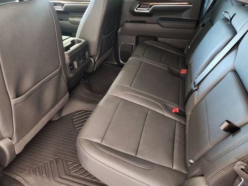 Used 2025 Chevrolet Silverado 1500 RST AWD/4WD image 33