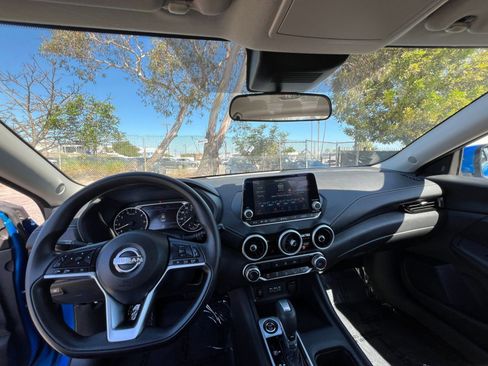 Used 2025 Nissan Sentra SV image 34
