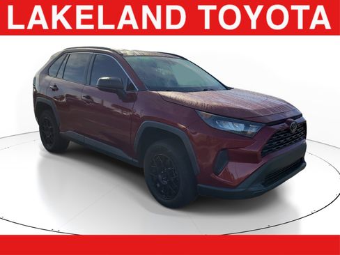 Used 2020 Toyota RAV4 LE FWD image 1