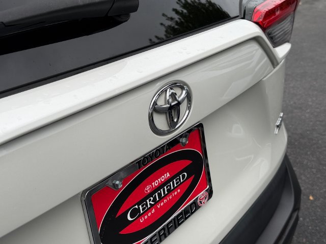 Certified 2021 Toyota RAV4 XLE Premium FWD image 16