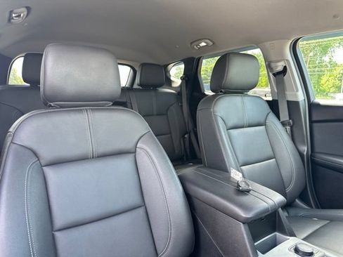 Used 2025 Chevrolet Blazer LT AWD/4WD image 9