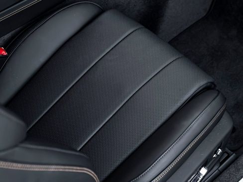 Certified 2024 Bentley Continental GT AWD/4WD image 32