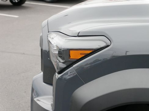 Used 2024 Toyota Tacoma TRD Off-Road image 17