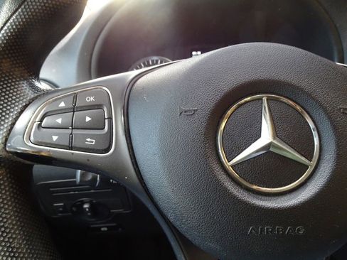 Used 2017 Mercedes-Benz Metris image 19