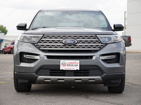 Used 2023 Ford Explorer Limited w/ Equipment Group 301A image 9