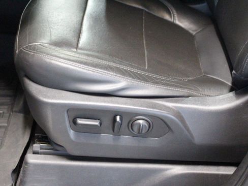 Used 2020 GMC Sierra 1500 SLT w/ SLT Convenience Package image 30