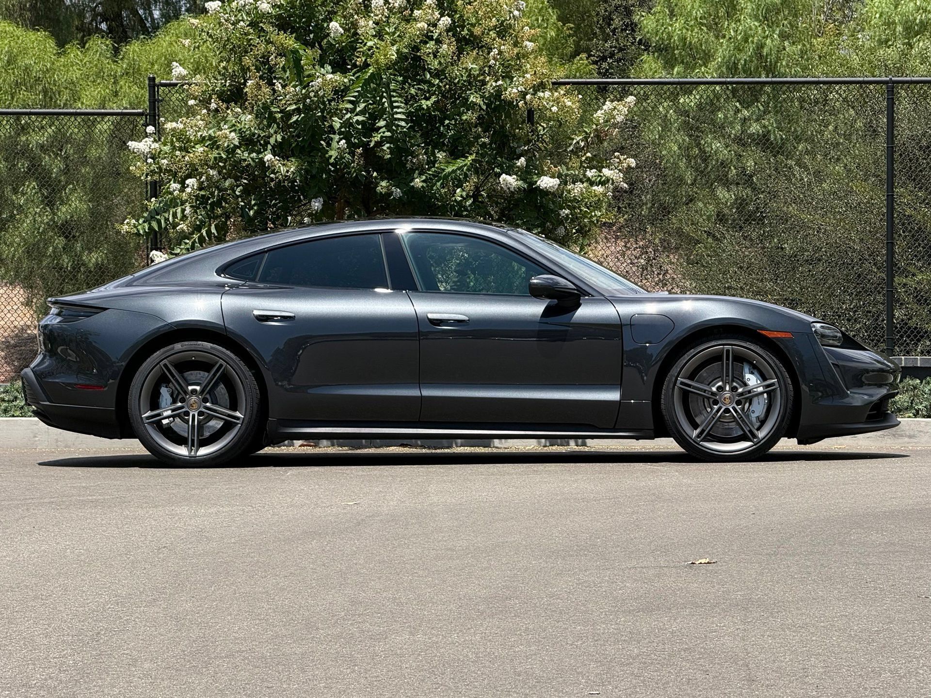 Certified 2023 Porsche Taycan 4S w/ Premium Package AWD/4WD image 8