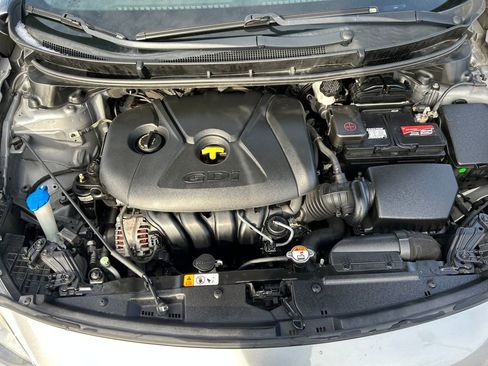 Used 2014 Hyundai Elantra GT image 9