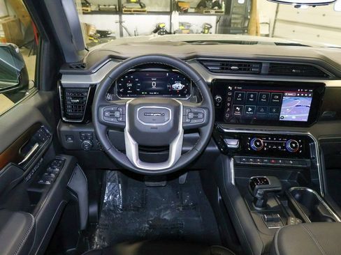 New 2026 GMC Sierra 1500 Denali w/ Denali Reserve Package image 13