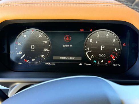 Used 2024 Land Rover Defender 110 SE image 27