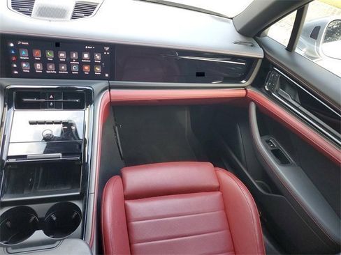 Certified 2024 Porsche Panamera image 39