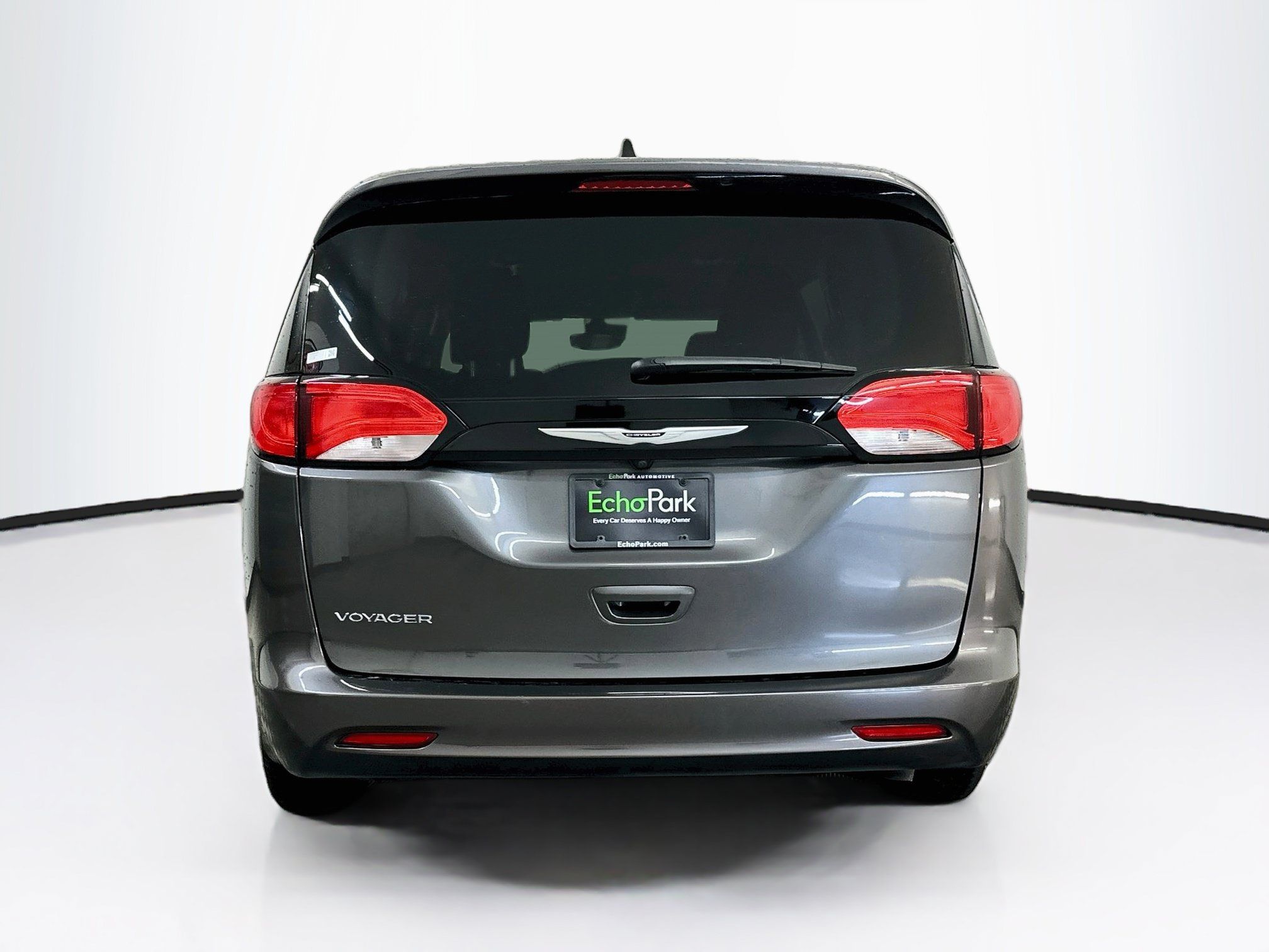 Used 2023 Chrysler Voyager LX FWD image 7
