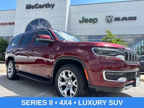 Used 2022 Jeep Wagoneer Series II AWD/4WD image 1