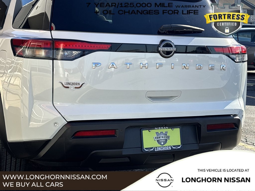 Used 2024 Nissan Pathfinder S FWD image 5