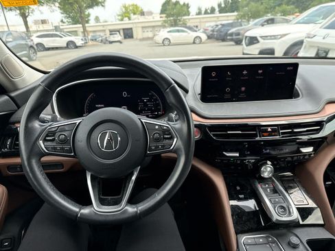 Used 2023 Acura MDX SH-AWD w/ Technology Package image 12