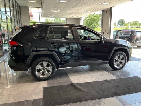 Certified 2025 Toyota RAV4 XLE AWD/4WD image 5