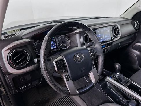 Used 2023 Toyota Tacoma SR5 w/ Technology Package image 10