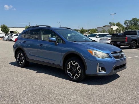 Used 2016 Subaru Crosstrek 2.0i Limited w/ Popular Package #1 AWD/4WD image 2