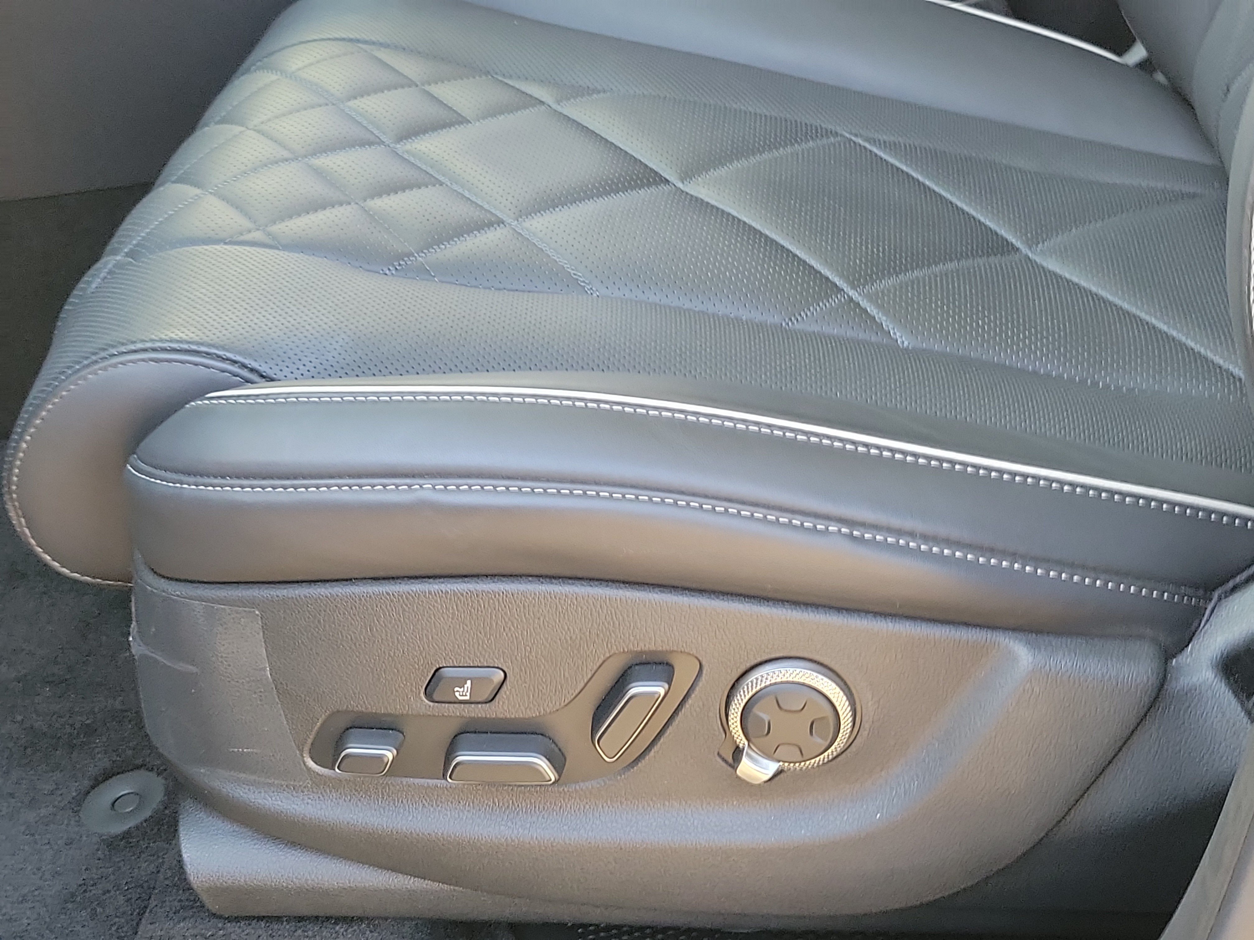 Certified 2026 Genesis GV80 3.5T Prestige AWD/4WD image 18