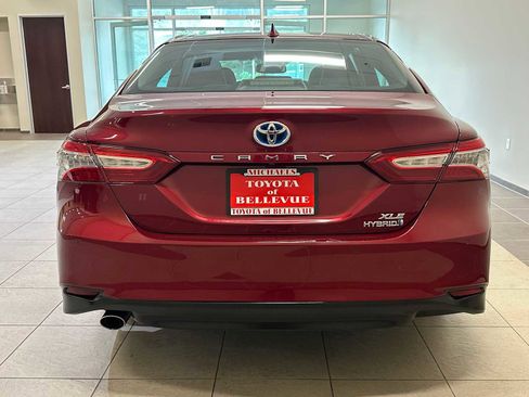 Used 2020 Toyota Camry XLE w/ Driver Assist Package image 5