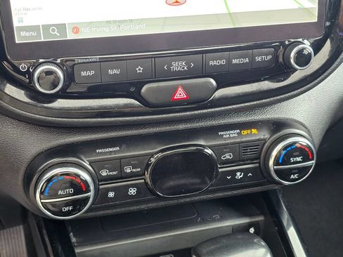 Certified 2023 Kia Soul EX FWD image 31