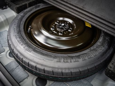 Used 2026 Kia Sportage EX w/ EX Panorama Roof Package image 16