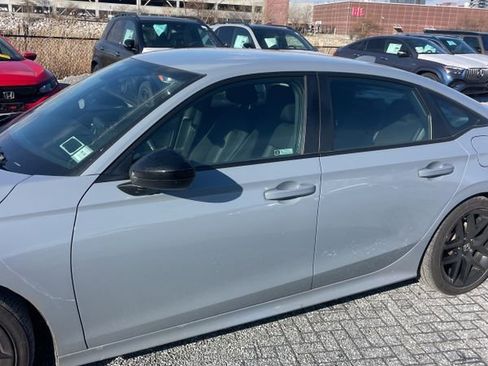 Used 2023 Honda Civic Sport image 4