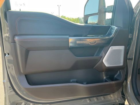 New 2026 Ford F350 King Ranch w/ Chrome Package image 17