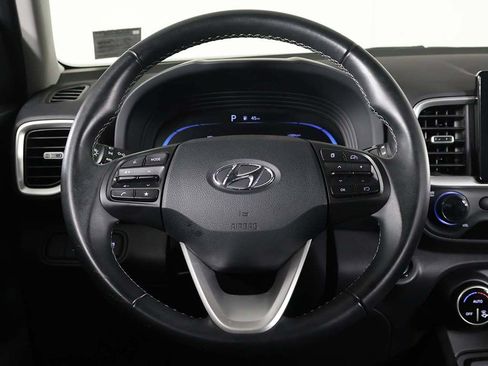 Certified 2024 Hyundai Venue SEL FWD image 34
