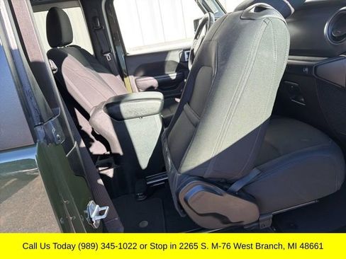 Used 2022 Jeep Wrangler Sport image 29