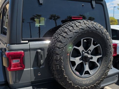 Used 2019 Jeep Wrangler Unlimited Rubicon AWD/4WD image 4