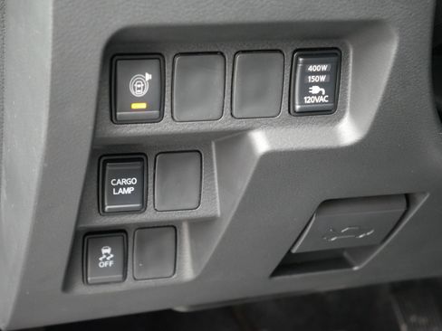 New 2026 Nissan Frontier SV AWD/4WD image 5