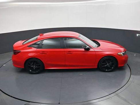 Used 2025 Honda Civic Sport image 25