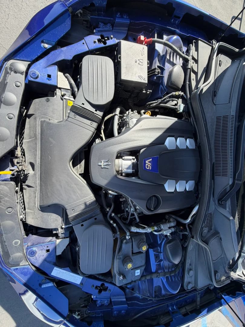 Used 2019 Maserati Ghibli S RWD image 24
