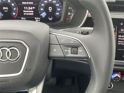 Used 2025 Audi Q3 2.0T Premium w/ Convenience Package image 18