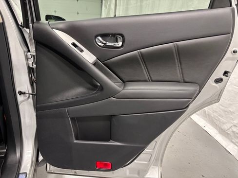 Used 2013 Nissan Murano SL AWD/4WD image 45